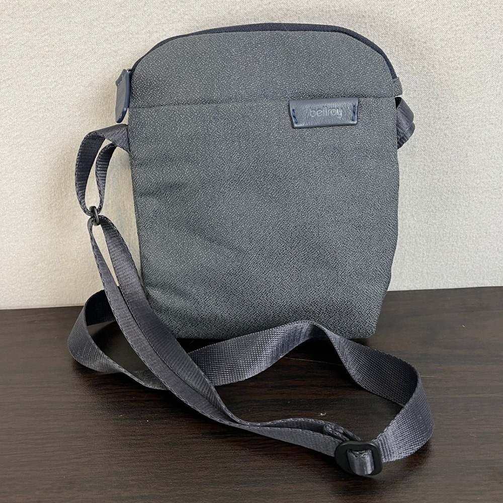 Bellroy City Pouch Grey Crossbody Shoulder Bag Slim Travel Everyday‎ Carry Small